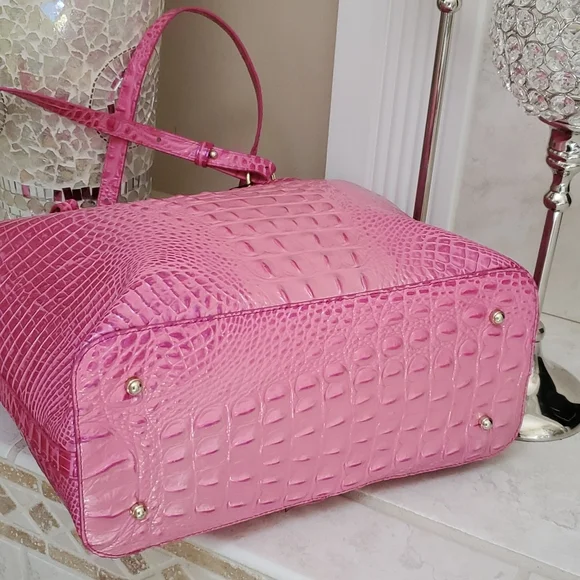 ๐ฅณ๐HOST PICK!๐๐ฅณ ๐๐ BRAHMIN ELLEN HIBISCUS OMBRE TOTE ๐๐ - Picture 9 of 9